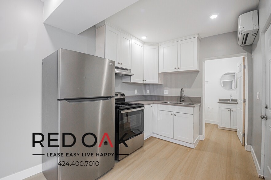 Building Photo - 340 W 87th St
