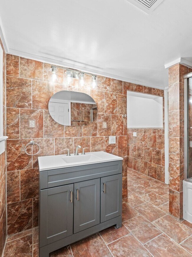 Building Photo - Beautifully Updated Home on Quiet Street in Browns Mills