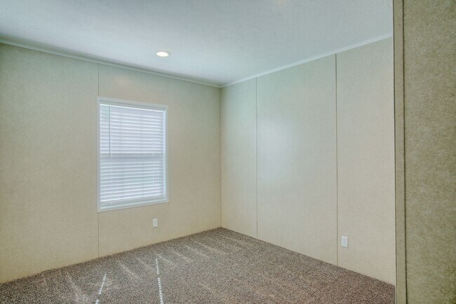 Building Photo - 1118 Old Tar Landing Rd