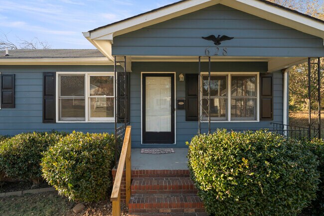 Building Photo - 628 S Caldwell St