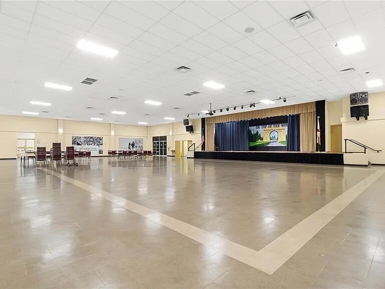 Building Photo - 2294 Belgian Ln