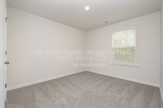 Building Photo - 5250 Reedy Rdg Rd