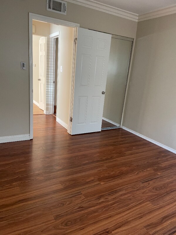 Building Photo - 8546 Cashio St