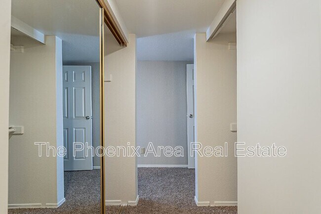 Building Photo - 2855 S Ext Rd