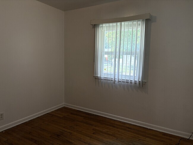 Building Photo - 5618 Marja St