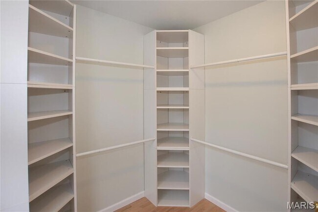 Building Photo - 14 Jefferson Ave