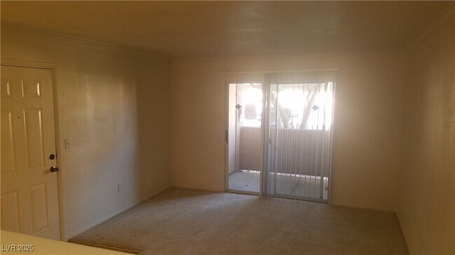 Building Photo - 8101 W Flamingo Rd