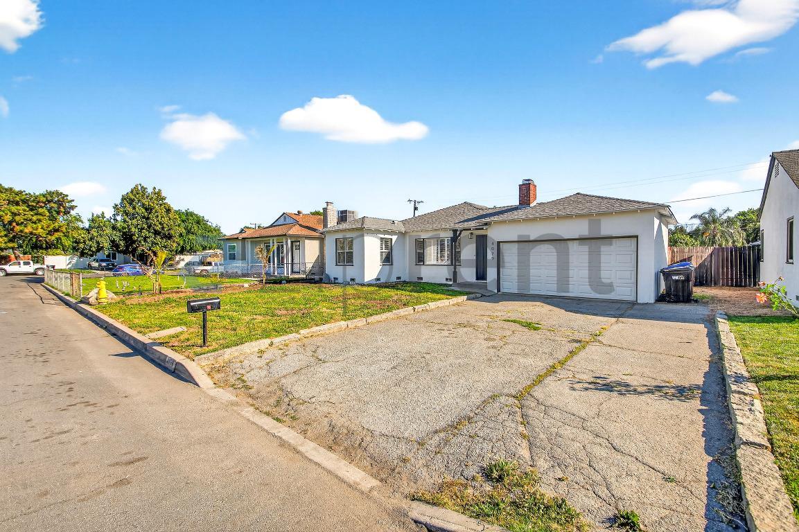 Building Photo - 4029 Olive St