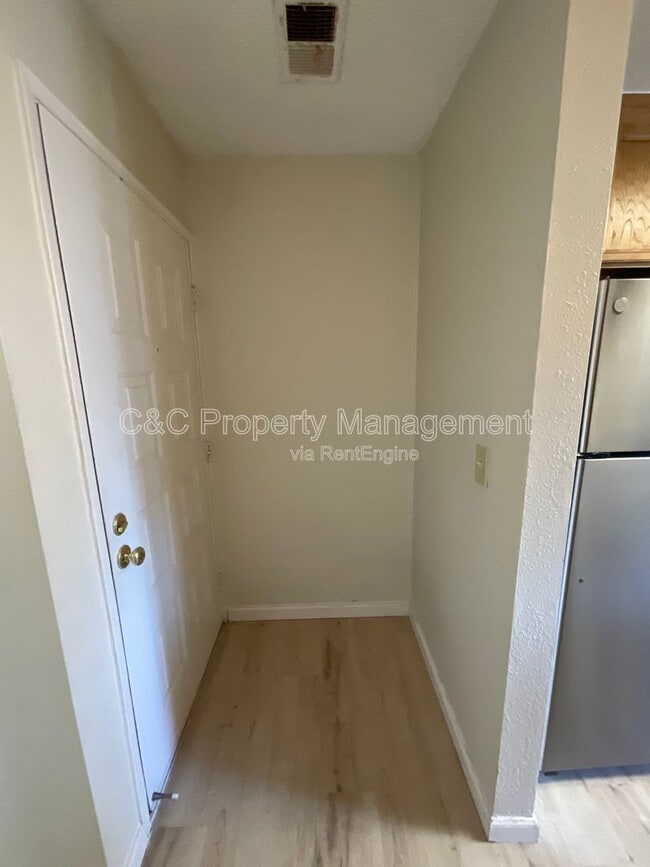 Building Photo - 6254 Joaquin Murieta Ave