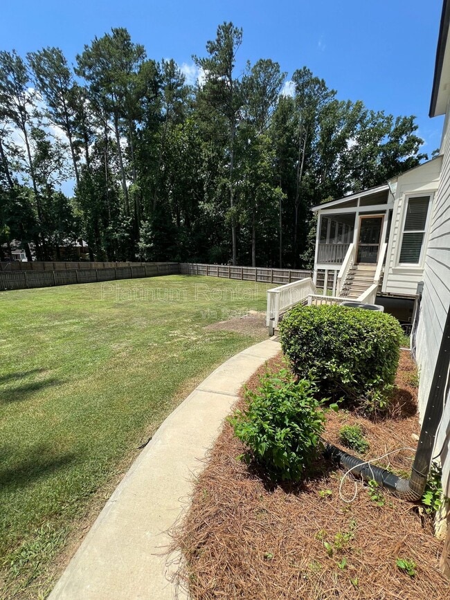 Building Photo - 467 Lees Trace SW