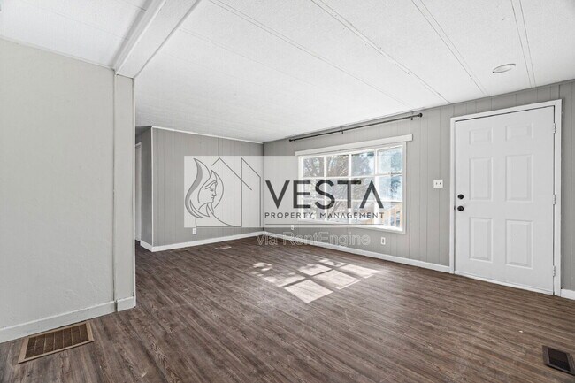 Building Photo - 442 Wickins Dr