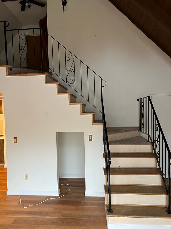 Building Photo - 1506 Murietta Dr