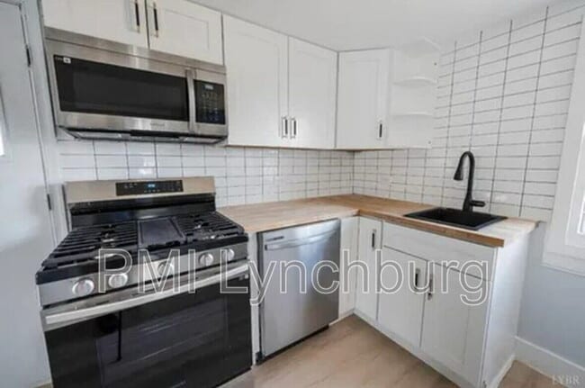 Primary Photo - 588 Old Wright Shop Rd