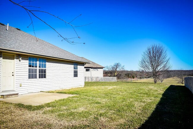 Building Photo - 505 Falcon Heights