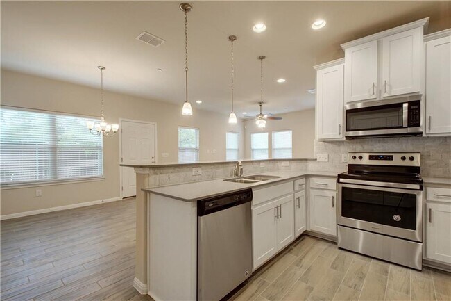 Building Photo - 12917 Leatherback Ln