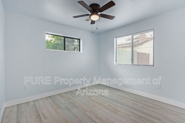 Building Photo - 5740 N 14th St