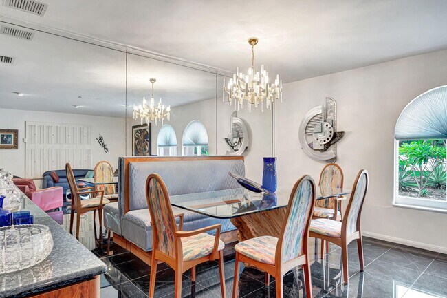 Building Photo - 9980 SW 83rd Ave