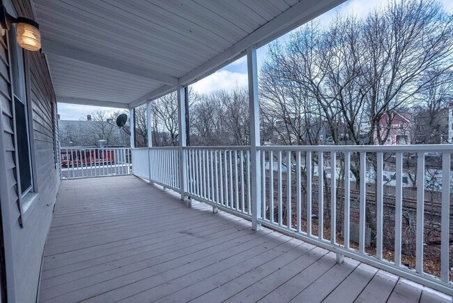 Building Photo - 11 Bearse Ave