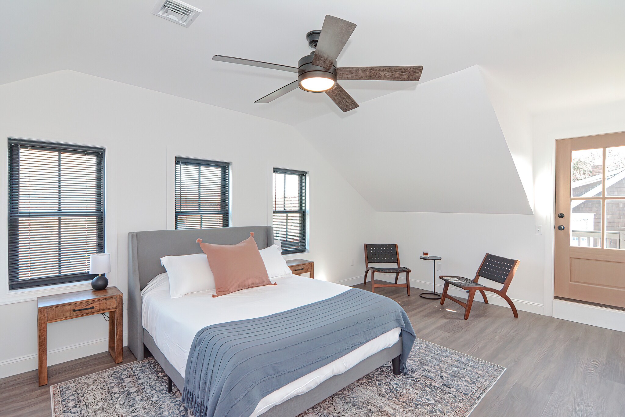 Building Photo - 29 Lion St