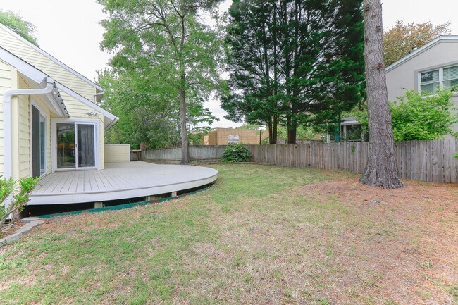 Building Photo - Luxurious home rental in Broad Bay Islands!