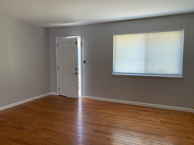 Building Photo - 4351 Latimer Ave