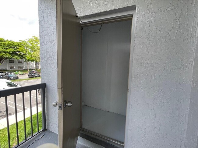 Building Photo - 11211 W Atlantic Blvd