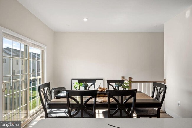 Building Photo - 9019 Belinda Blvd