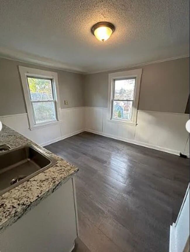 Building Photo - 182 Greene St