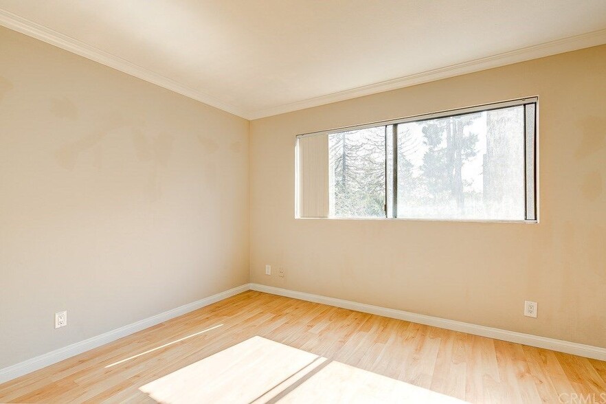 Downstairs Bedroom - 380 W Wilson St