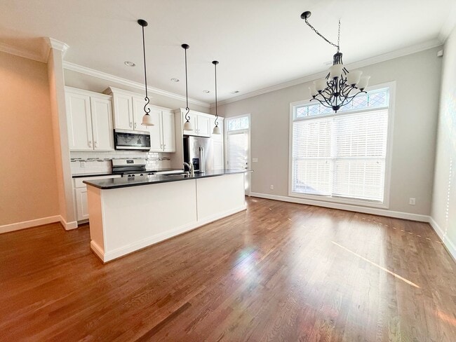 Building Photo - 2 Bedroom / 2 Bath House in Cookeville, TN!