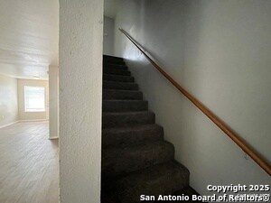 Building Photo - 2802 Lasses Blvd