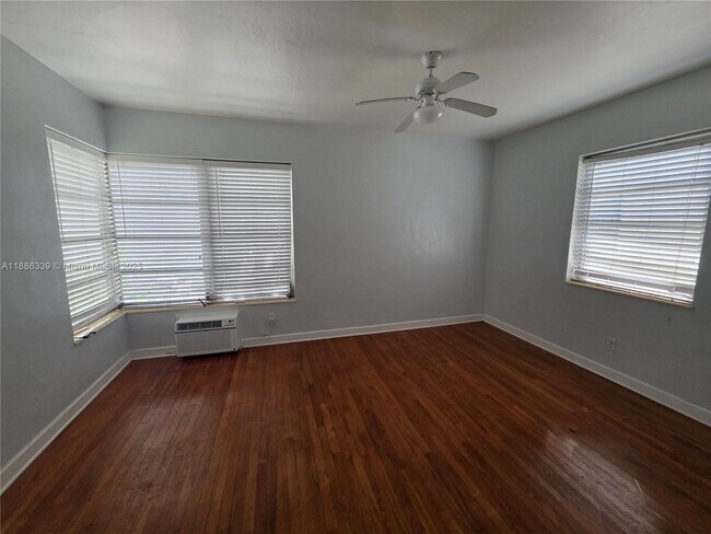 Building Photo - 8024 Harding Ave