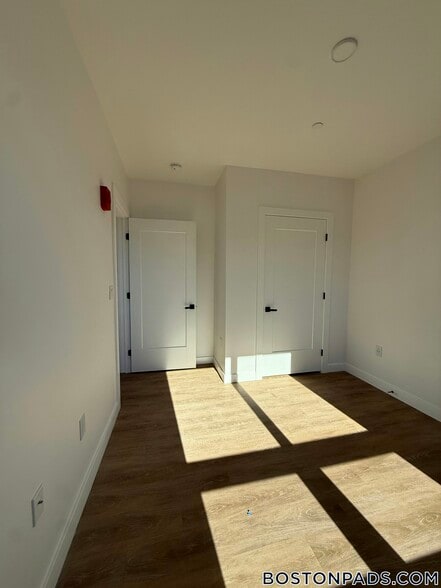 Building Photo - 199 Gardner St