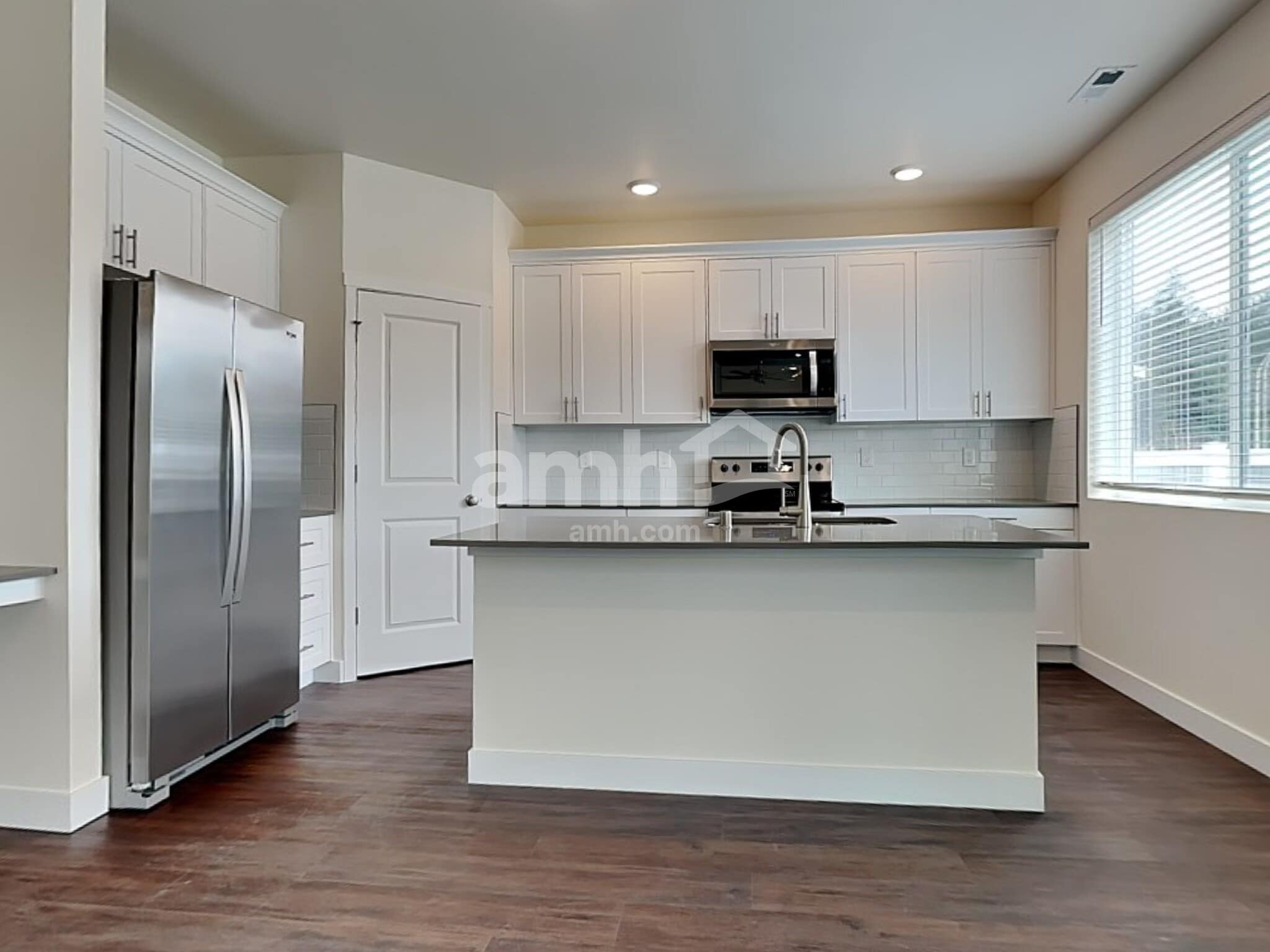 Building Photo - 7636 Verona Lp SW