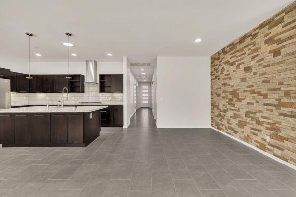 Building Photo - 1665 E Lafayette Ave