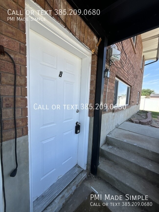Building Photo - 567 N 880 E St