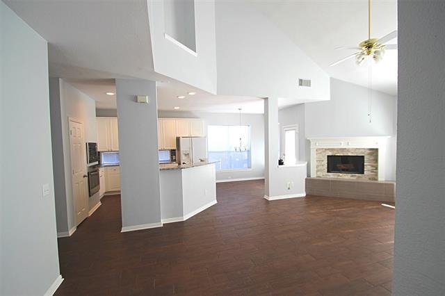 Building Photo - 18620 Gibbons Dr