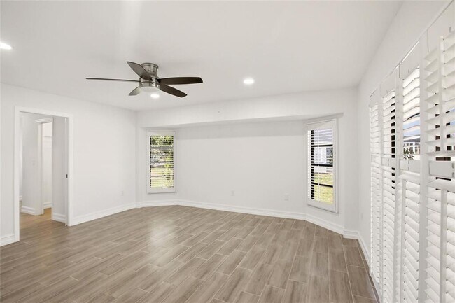 Building Photo - 176 N Waterway Dr NW