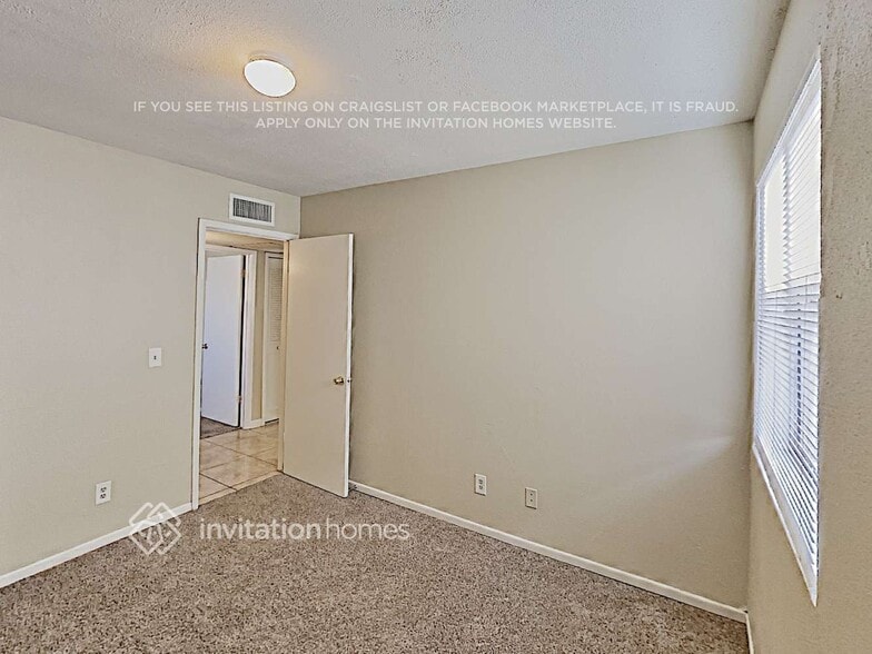 Building Photo - 6424 S 44th St