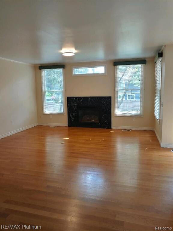 Building Photo - 481 Village Oaks Ct