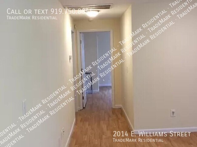 Building Photo - 2014 E Williams St
