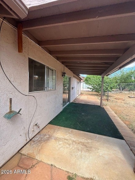 Building Photo - 554 Hegge Dr