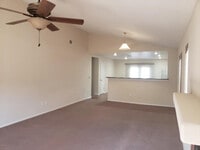 Building Photo - Cute Home in Parkhill Estates