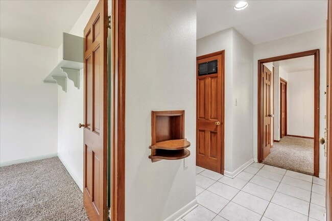 Building Photo - 2037 NW 47th St