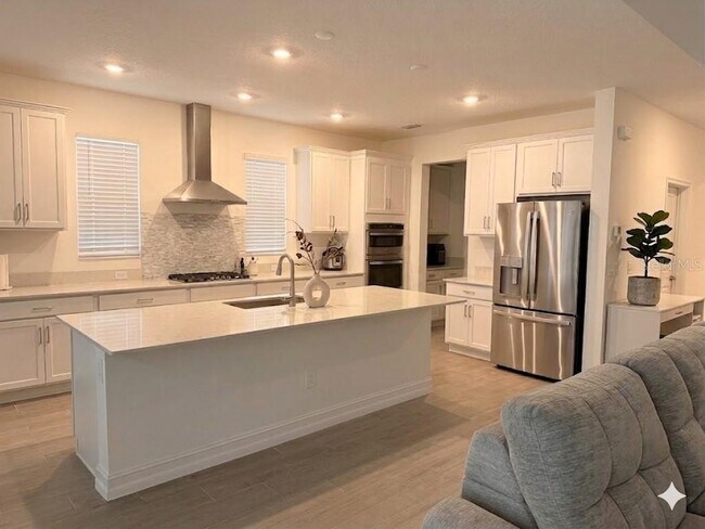 Building Photo - 18378 Serene Lk Lp