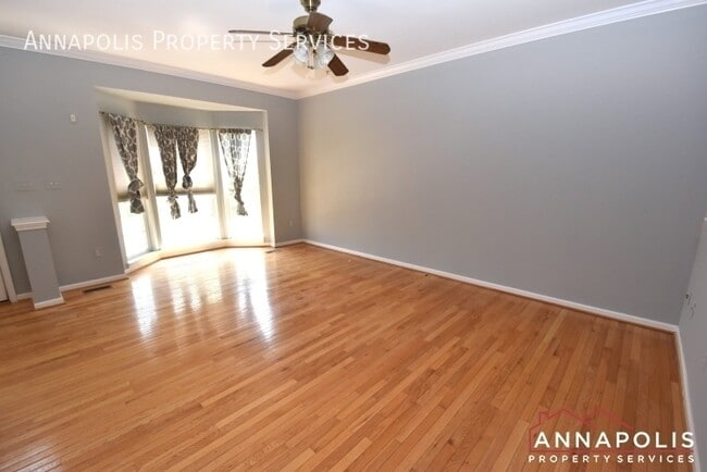 Building Photo - 916 Glaze Ct