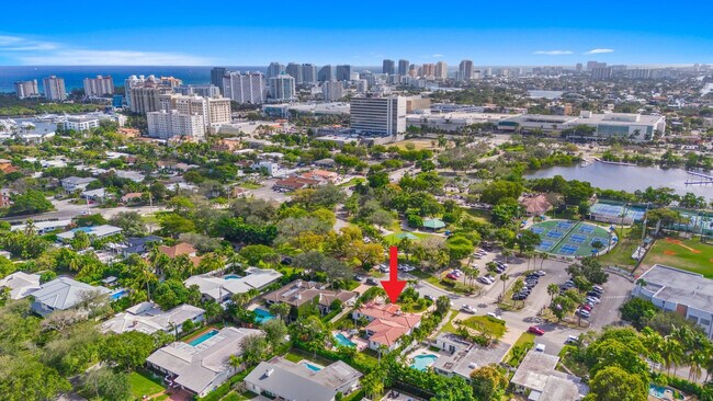 Building Photo - 2317 NE 12th St