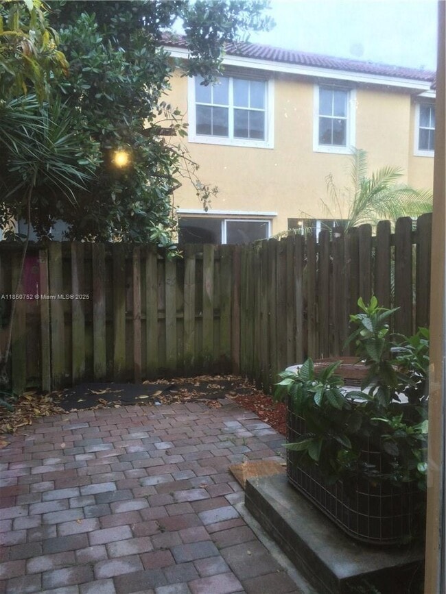 Building Photo - 16636 SW 79th Way