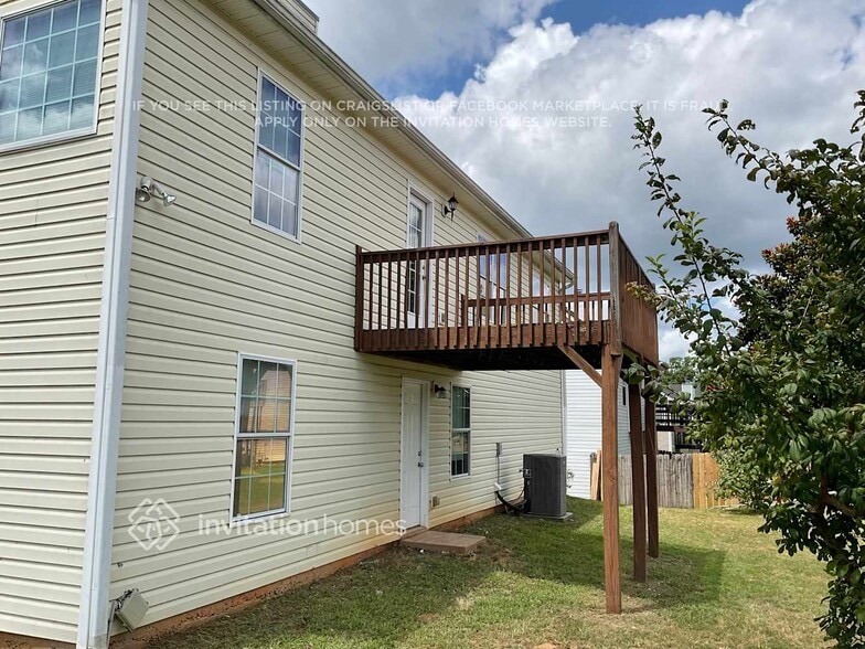 Building Photo - 1155 St Phillips Ct
