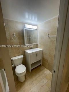 Building Photo - 465 S Royal Poinciana Blvd